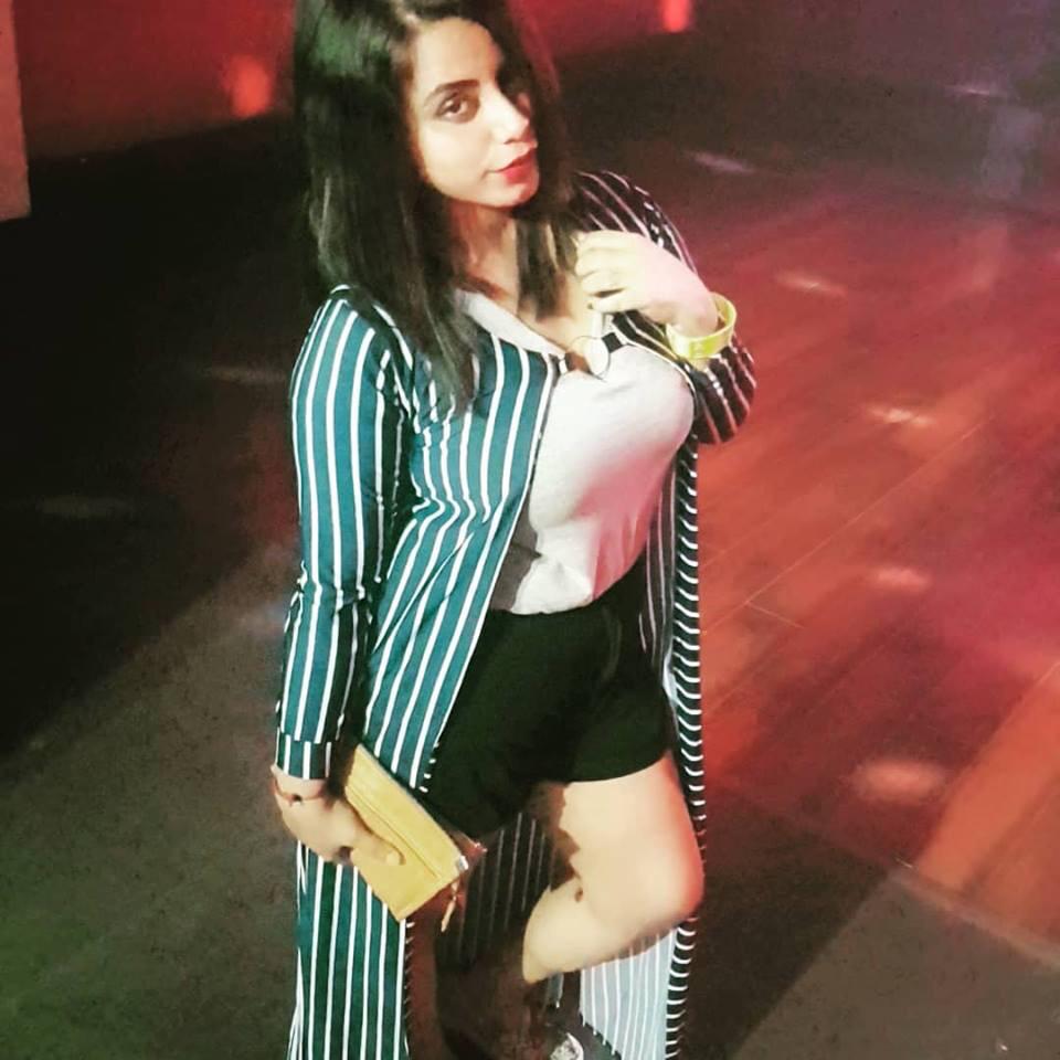 Howrah Escorts model
